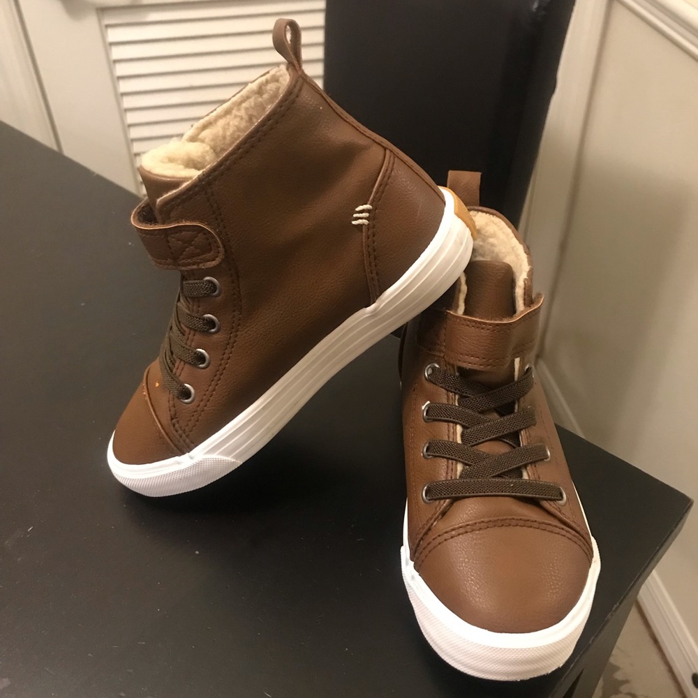 Sneakers / boots